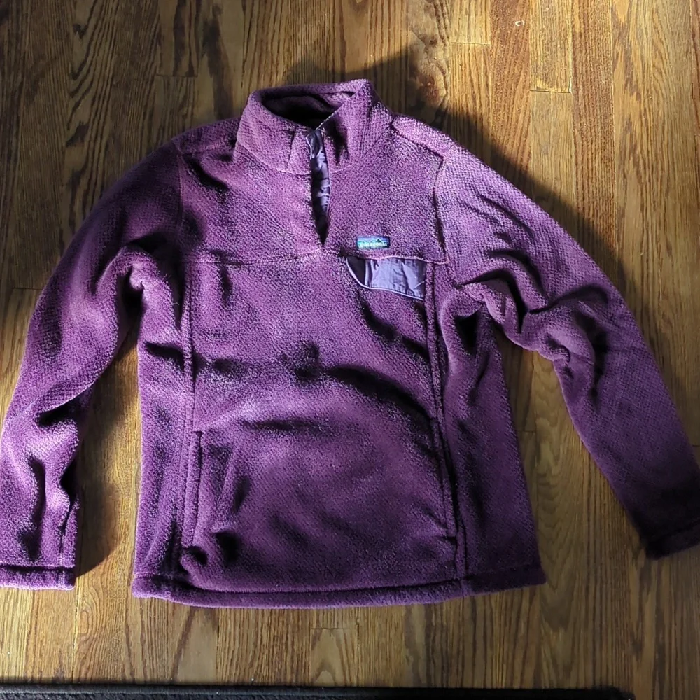 Women's Patagonia Pullover - Picture 1 of 4